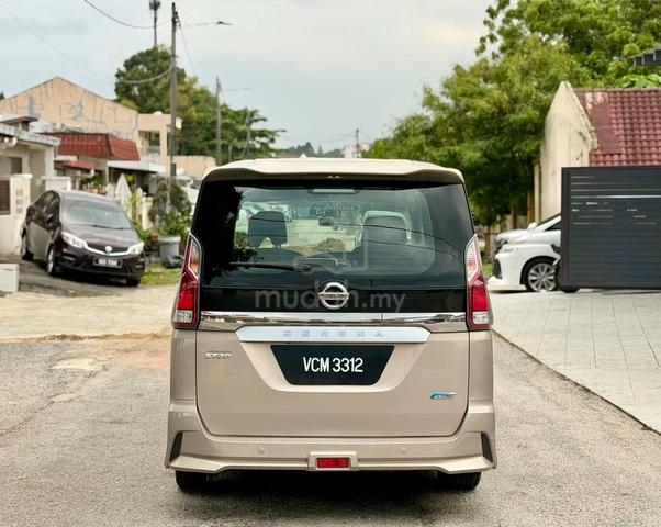 ON THE ROAD 2018 Nissan SERENA 2.0 - 5