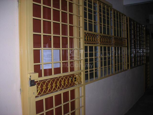 Desa Mentari Flat (Block 11) 1