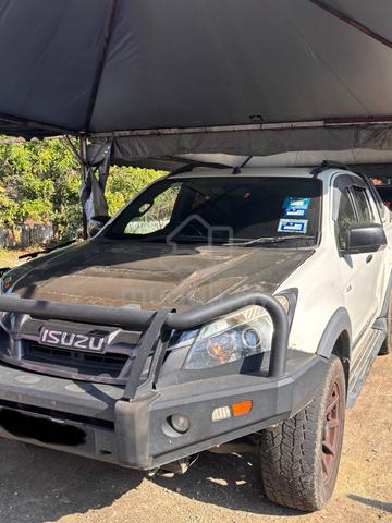 2016 Isuzu D-MAX 2.5 BEAST (A) - 2