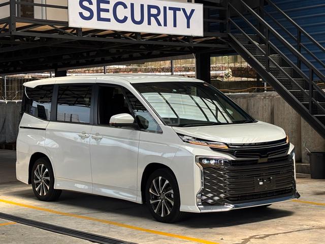 2022 Toyota VOXY 2.0 S-Z - 2