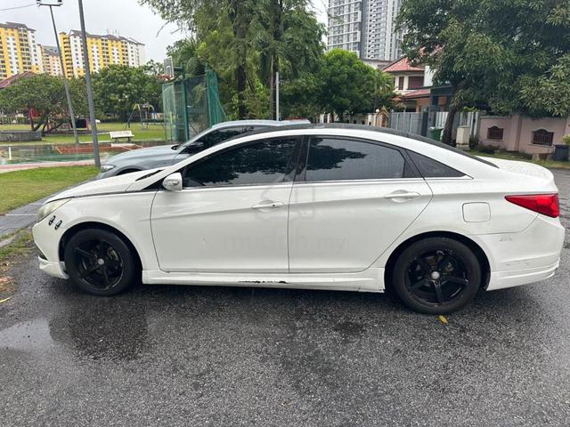 2010 Hyundai SONATA 2.0 GLS (A) - 4