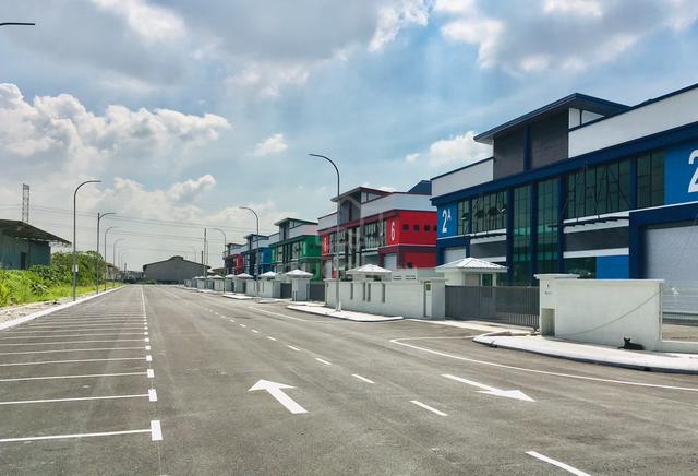 Semi D factory for rent taman klang jaya 1