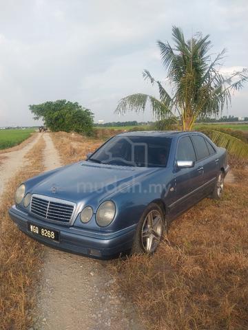 1995 Mercedes Benz 280E 2.8 (A) - 3