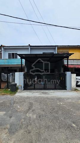 Pasir Gudang Taman Air Biru L.Cost Double Storey Terrace House 1