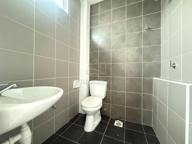 BRAND NEW ❗ Yarra Park Westfeild Puteri Jaya 2 Stry Semi D For Sales 3