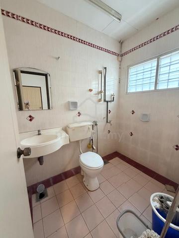 Bercham Double Storey Endlot House For Rent rumah untuk disewa ipoh 1