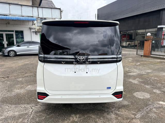 2022 Toyota VOXY 2.0 S-Z (A) - 4