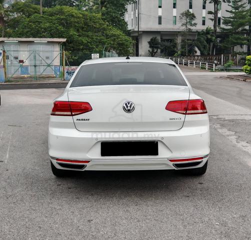 2018 Volkswagen PASSAT 2.0 TSI HIGHLINE B8 Sporty - 4