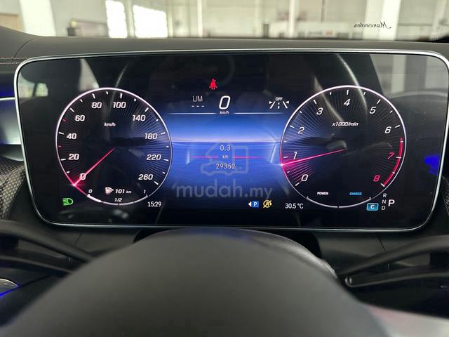 2023 Mercedes Benz GLC300 2.0 AMG LINE Mil 29K Km - 4