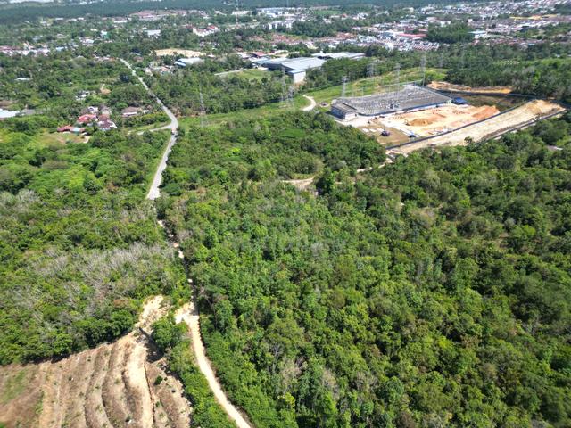 bestLand for sale agriculture land beside mainroad gurun near town 1