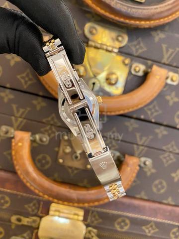 Carousel Image