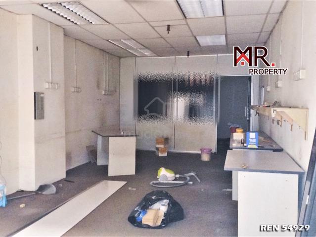 MANY ACCESS Retail Shop Lot Central Square FOR SALE 1