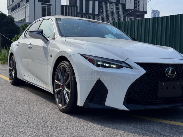 MARK LEVINSON SROOF BLK IN Lexus IS300 2.0 F-SPORT - 1