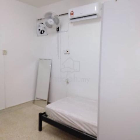 Bedroom fully furniture utkSewa ladies only Johor Permas Jaya 81750 1