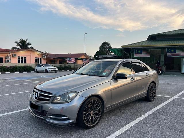 2013 Mercedes Benz C-CLASS 1.8 200 BLUEEFCY AMG - 2