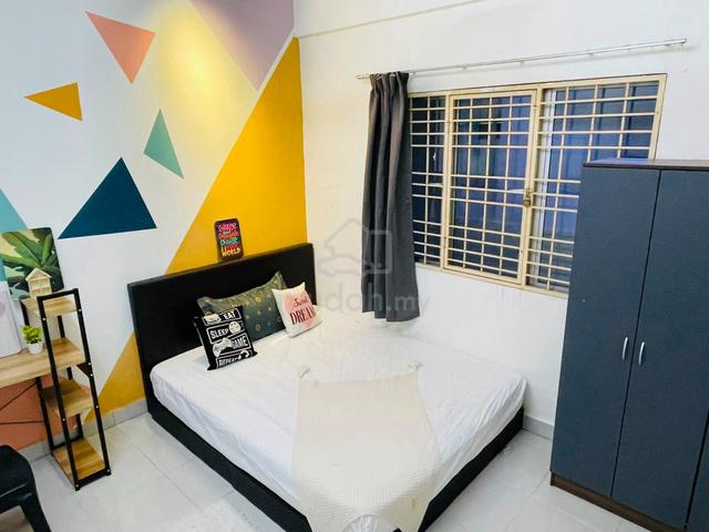Medium room, Kemuning Aman Kota kemuning (zero deposit) 1