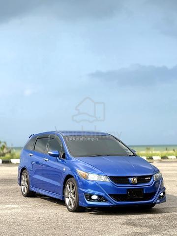 2014 Honda STREAM 1.8 i-VTEC FACELIFT (A) - 1