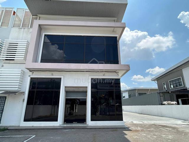 Ready Cf Prime Area Gateway 16 Bukit Raja 1.5 Storey Semi D Warehouse! 1