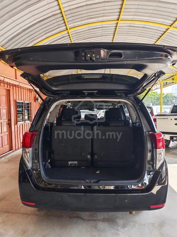 2017 Toyota INNOVA 2.0 E (AUTO) - 5
