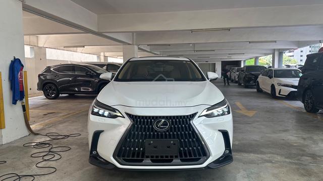 Sunroof Dim 2023 Lexus NX250 VERSION L Grade 4.5B - 3