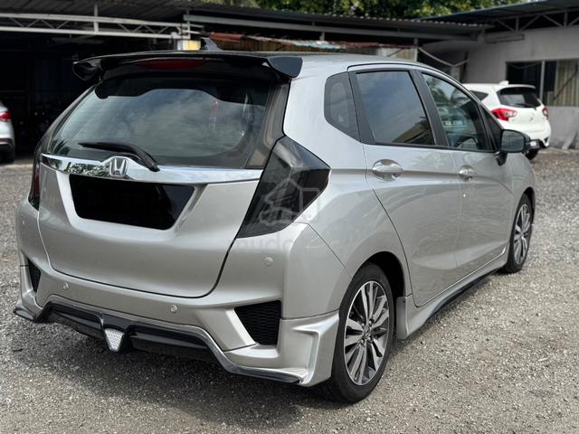 2014 Honda JAZZ 1.5 V (A) - 5