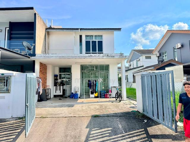 Semi-D Taman Mutiara Rini Double Storey Skudai Below Market Value For 1