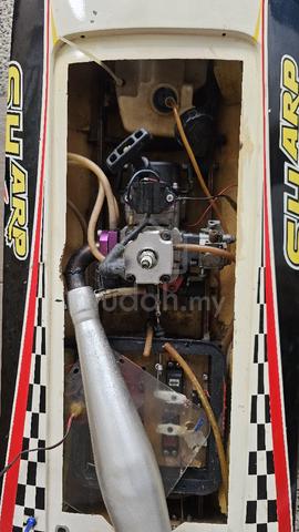 RC speed boat (body only) - photo 6 of 6