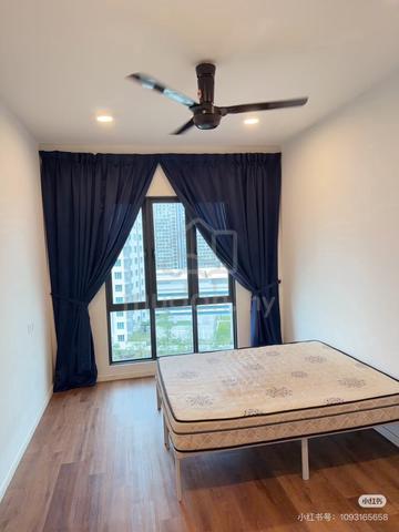 Suasana @ Utropolis 1