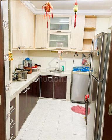Sri Gotong Apartment 1