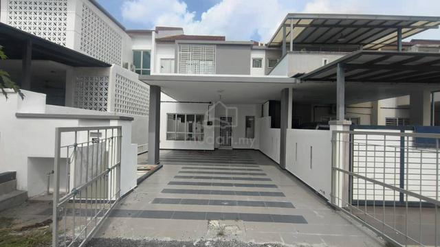 [REFURBISHED & EXTENDED KITCHEN]Double Storey Alam Suria, Puncak Alam. 1