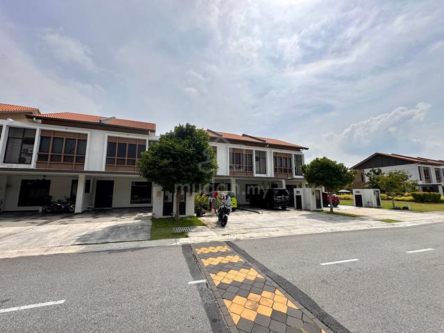 Double Storey Terrace House Belladonna Setia Warisan Tropika Sepang 1
