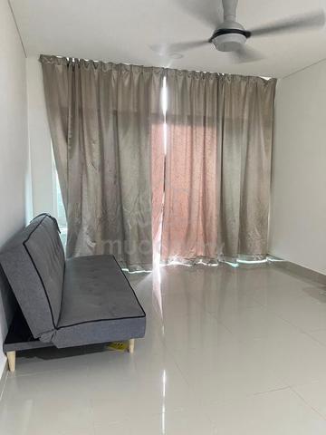 1Medini 1