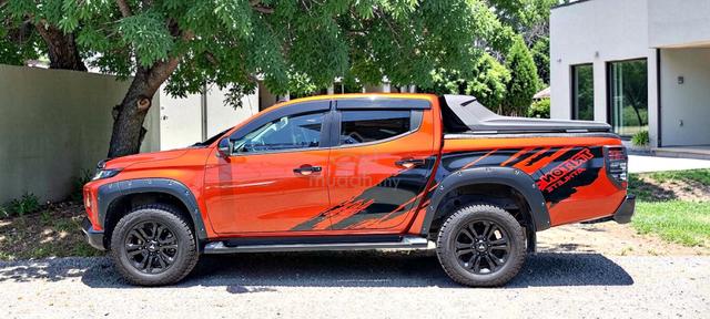 2023 Mitsubishi TRITON 2.4 VGT ATHLETE 4x4 AT - 5