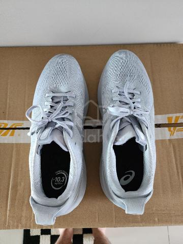 Asics Gel-Kayano 32 Running Shoes
Light Grey - photo 4 of 5