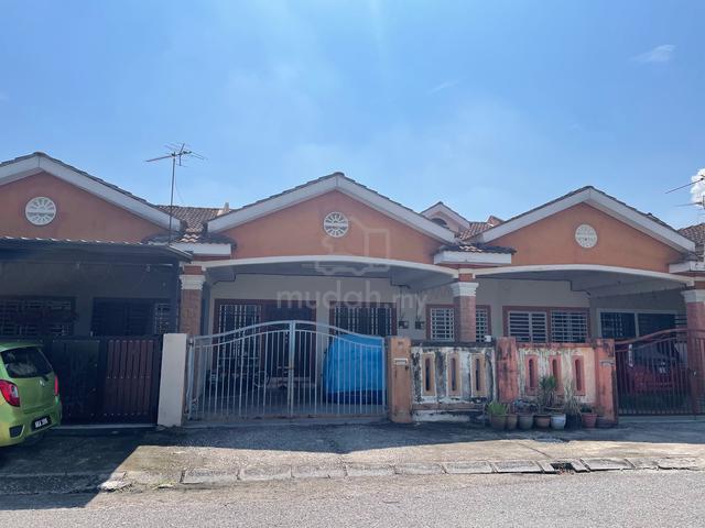 Teres Setingkat Taman Desa Cahaya Gopeng 1