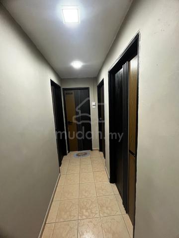 Putri Ria Apartment 1