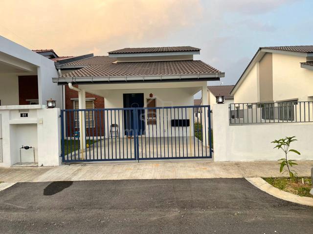 1 sty Semi D Erama Iringan Bayu w Furnished Rent | Springhill | Lukut 1