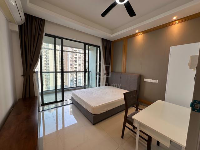 R&F Big Balcony room (high floor & new) for rent - 5 mins walk to CIQ 1