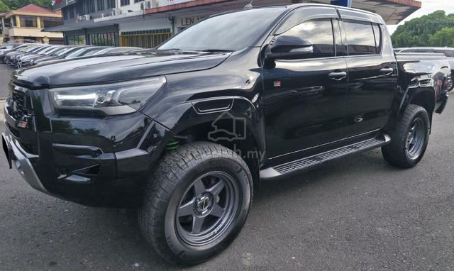 2016 Toyota HILUX DC 2.4 M GR VNT 4WD (MT) (4X4)🖤 - 1