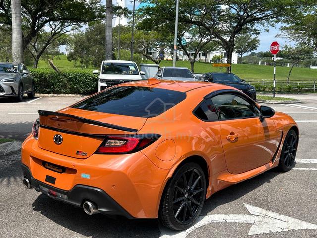2023 TOYOTA GR86 2.4 RZ / AUTO TRANS / 21k KM !! - 4