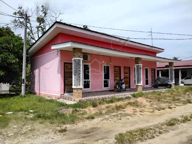 Bilik Sewa di Kampung Padang Tembak Lumut 1