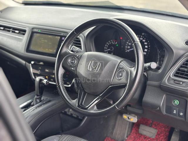 2016 Honda HR-V 1.8 V SPEC (FREE WARRANTY 3 YEAR) - 5