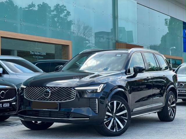NEW Xc90T8 MY2026 with good cash rebates !!! - 1
