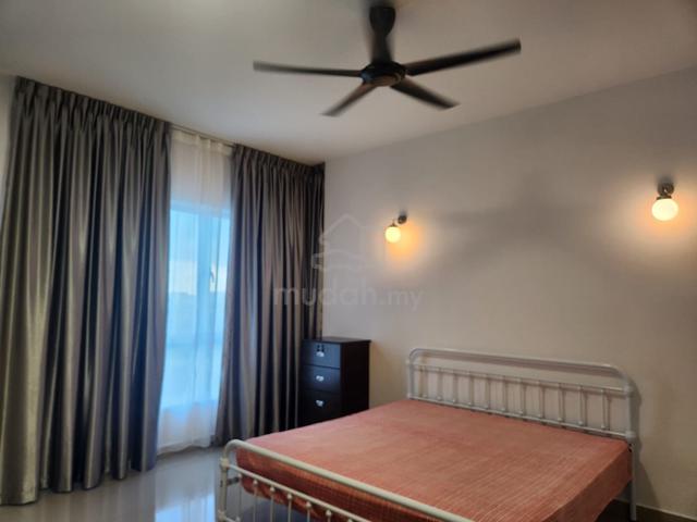 Spacious and private room 1