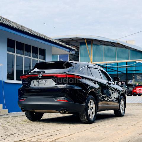 2022 Toyota HARRIER 2.0 S -5A /CLEARANCEx2 /ECLOAN - 5