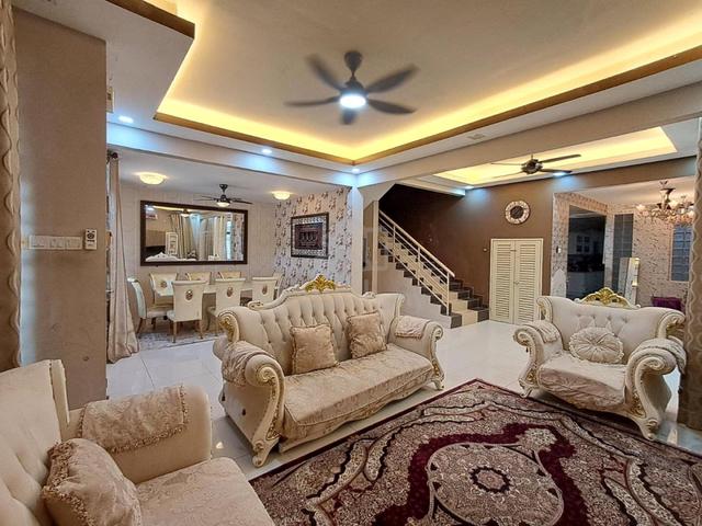 [FREEHOLD] Fully Furnished & Renovated_2sty Semi-D Bandar Tasik Kesuma 1