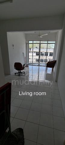 Kiara Apartment (Taman Mutiara) 1