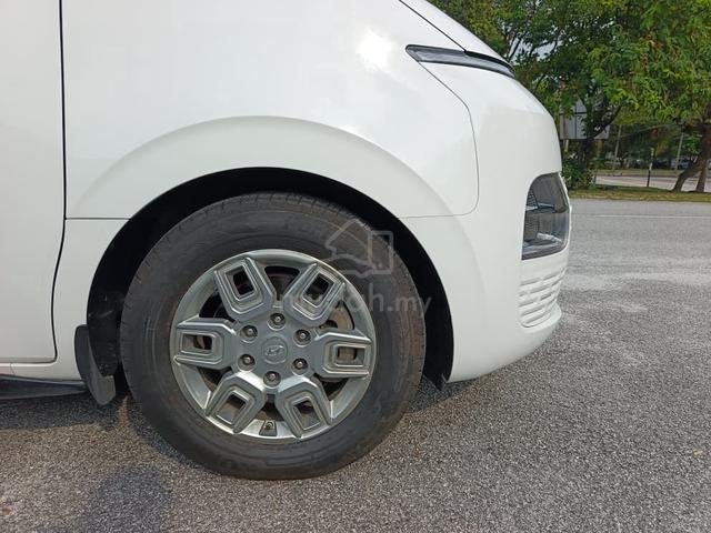 CASH BACK L/SEAT 2023 Hyundai STARIA 2.2 REV CAM - 5