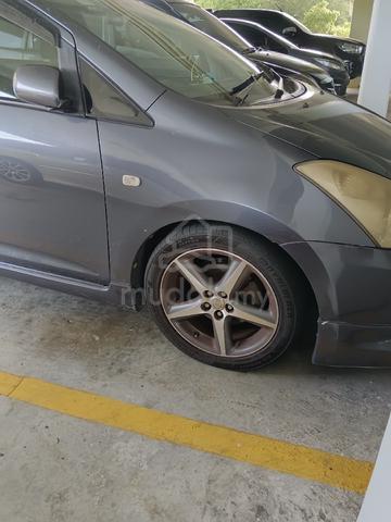 2003 Toyota WISH 1.8 X AWD (A) - 4
