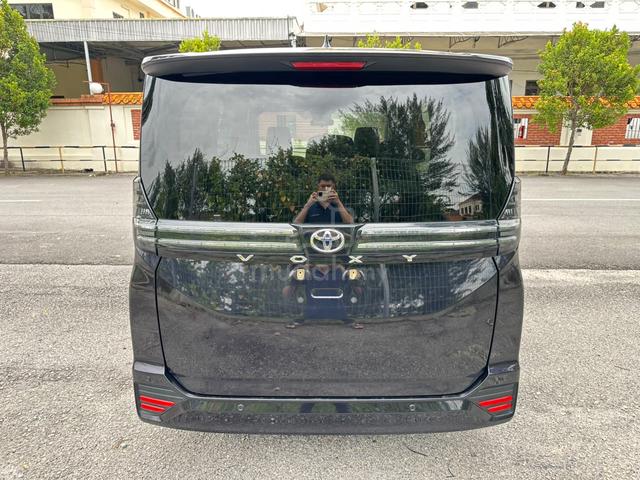 2022 Toyota VOXY 2.0 S-Z (A)360Cam Side Step Pboot - 4